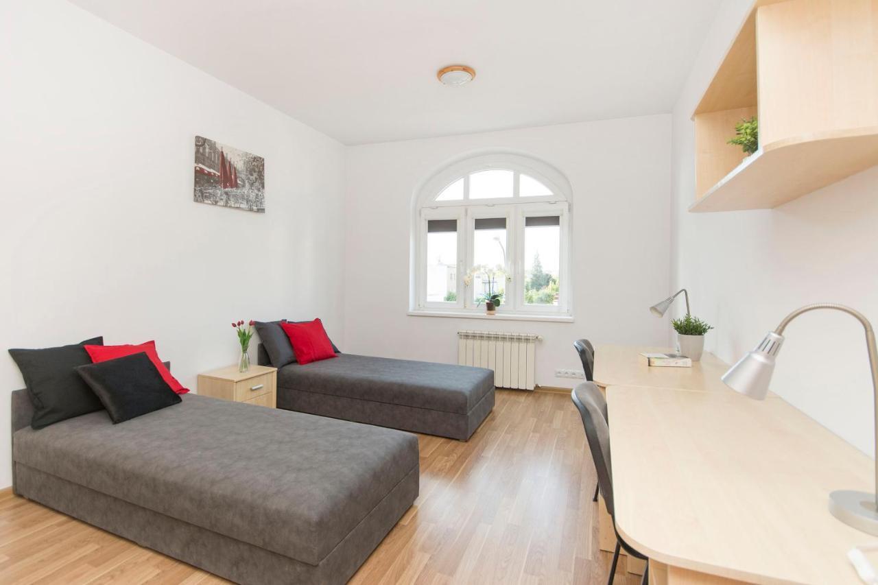 Akademikus Torun Hostel Eksteriør bilde