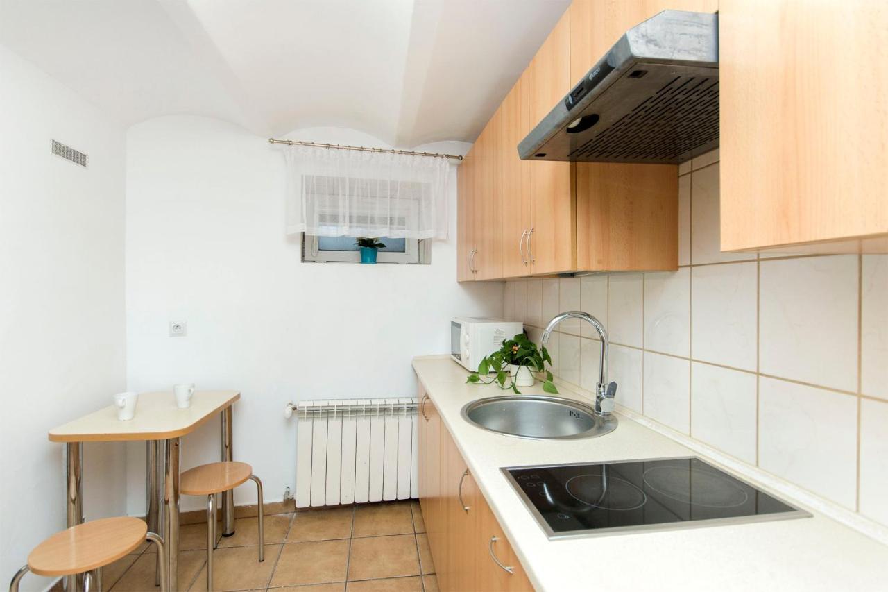 Akademikus Torun Hostel Eksteriør bilde