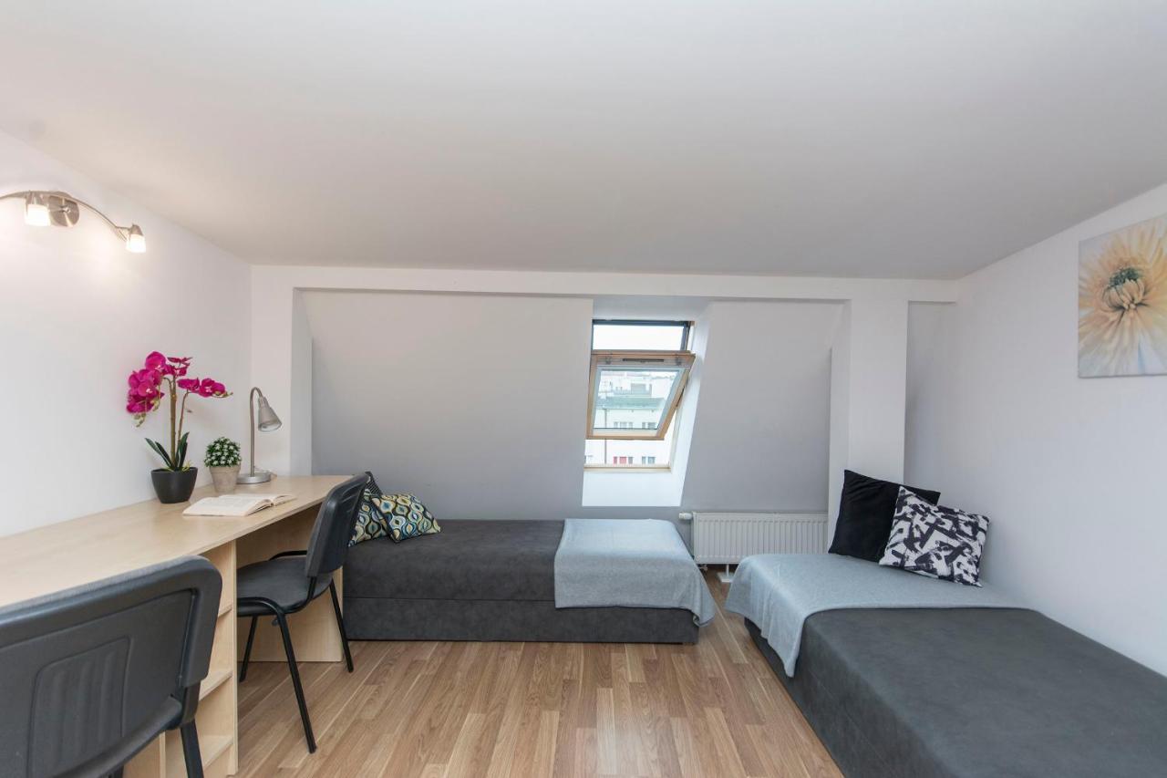 Akademikus Torun Hostel Eksteriør bilde