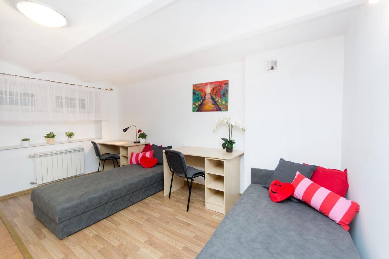 Akademikus Torun Hostel Eksteriør bilde